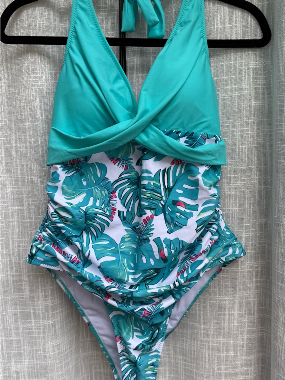 Turquoise Tropical Leaf One-Piece Swimsuit - Women